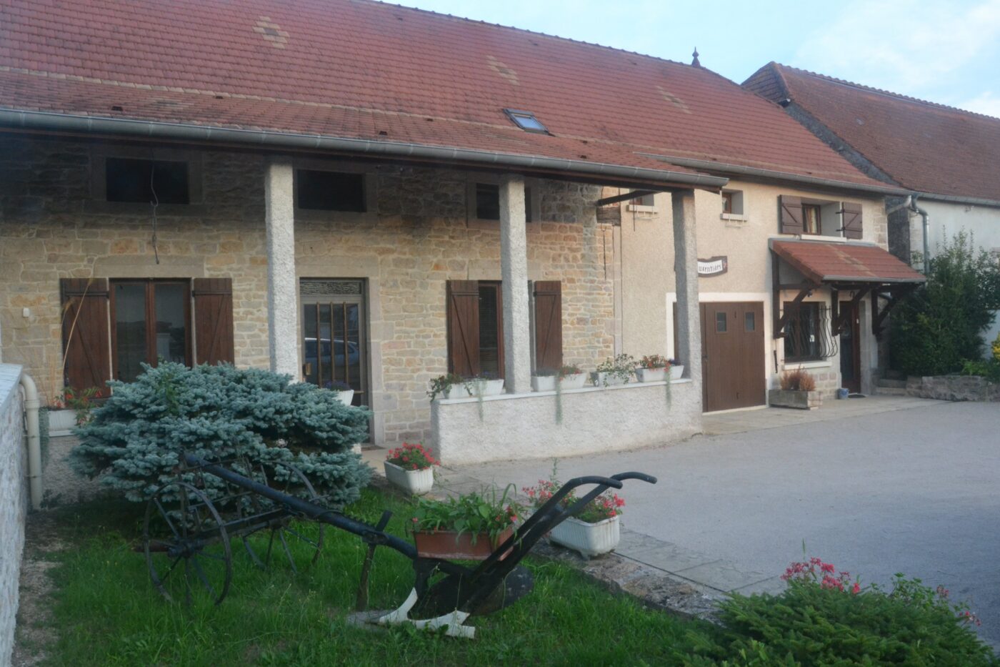 MAISON